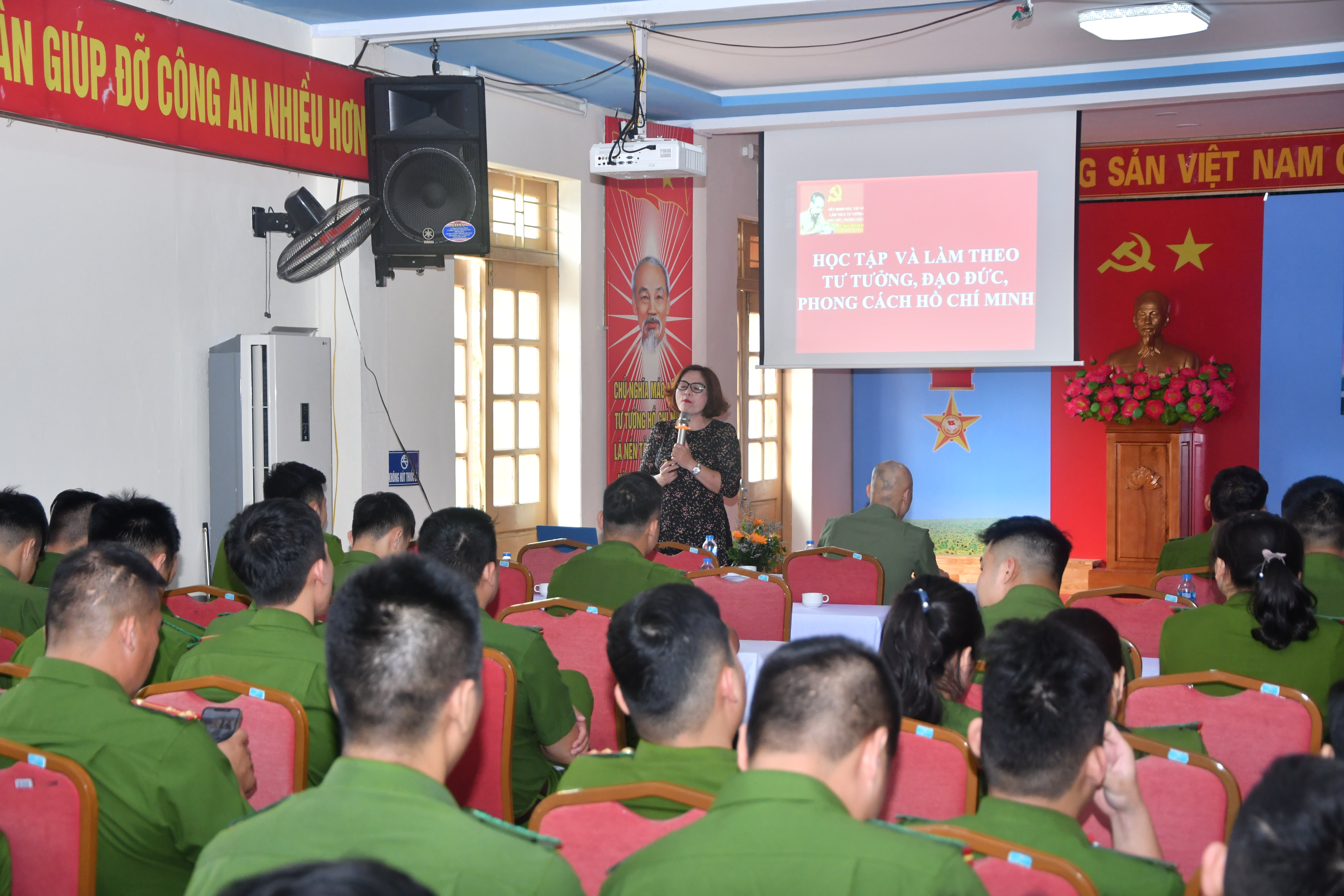 Phòng Cảnh sát hình sự: Tuyên truyền tư tưởng, đạo đức, phong cách Hồ Chí Minh cho cán bộ, chiến sỹ